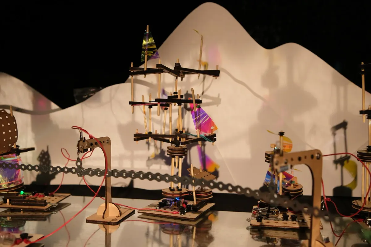 Solarpunk Futures: Playing towards a Sustainable World